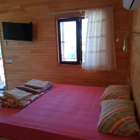 Camping Mustafa Nacakci Kır Evi *